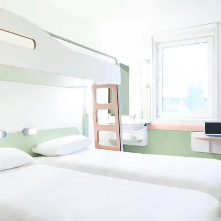 Ibis Budget Poitiers Nord Futuroscope Chasseneuil-du-Poitou Esterno foto