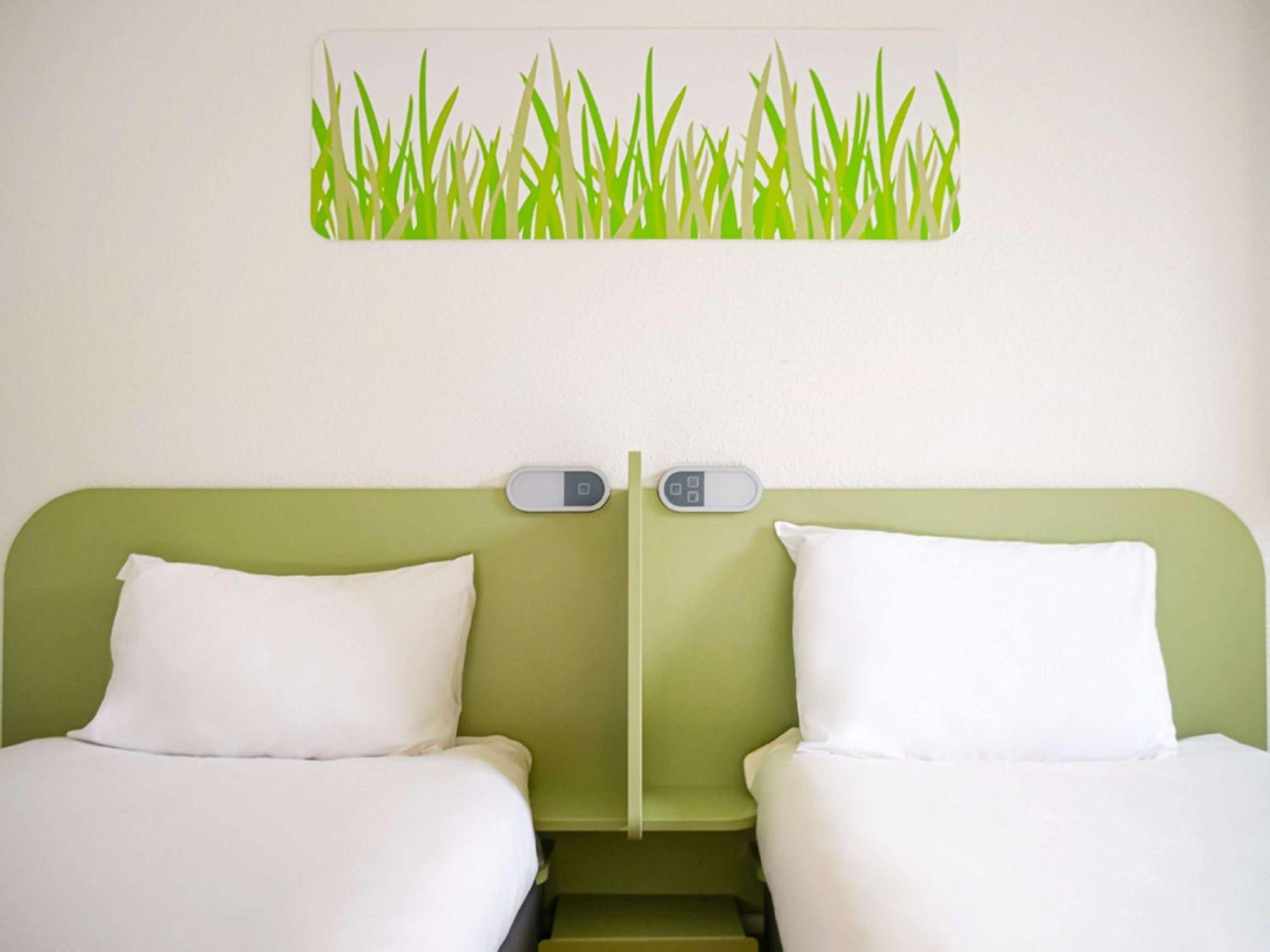 Ibis Budget Poitiers Nord Futuroscope Hotel